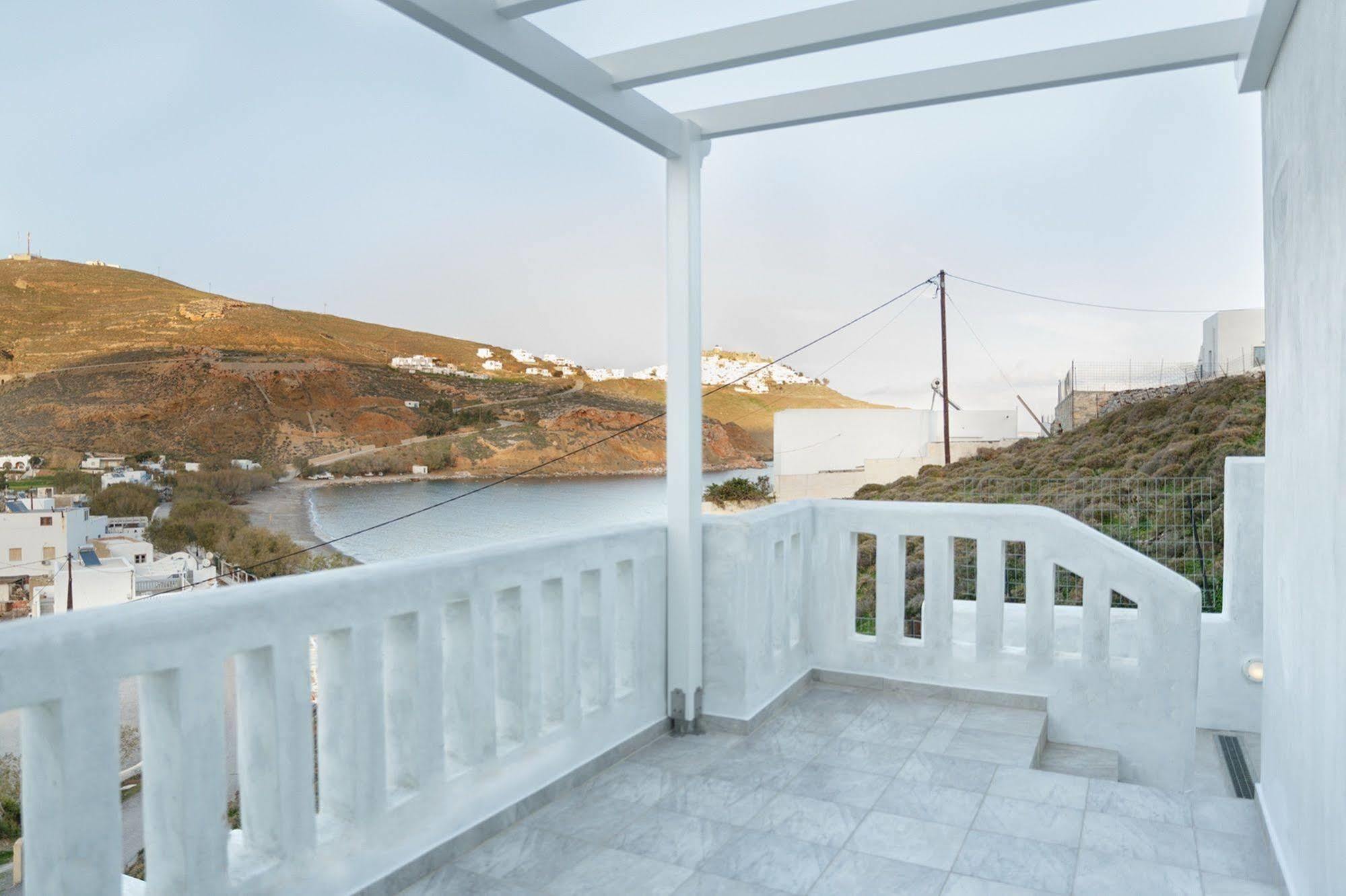 Aegean Sea Villas Livadi  Eksteriør bilde